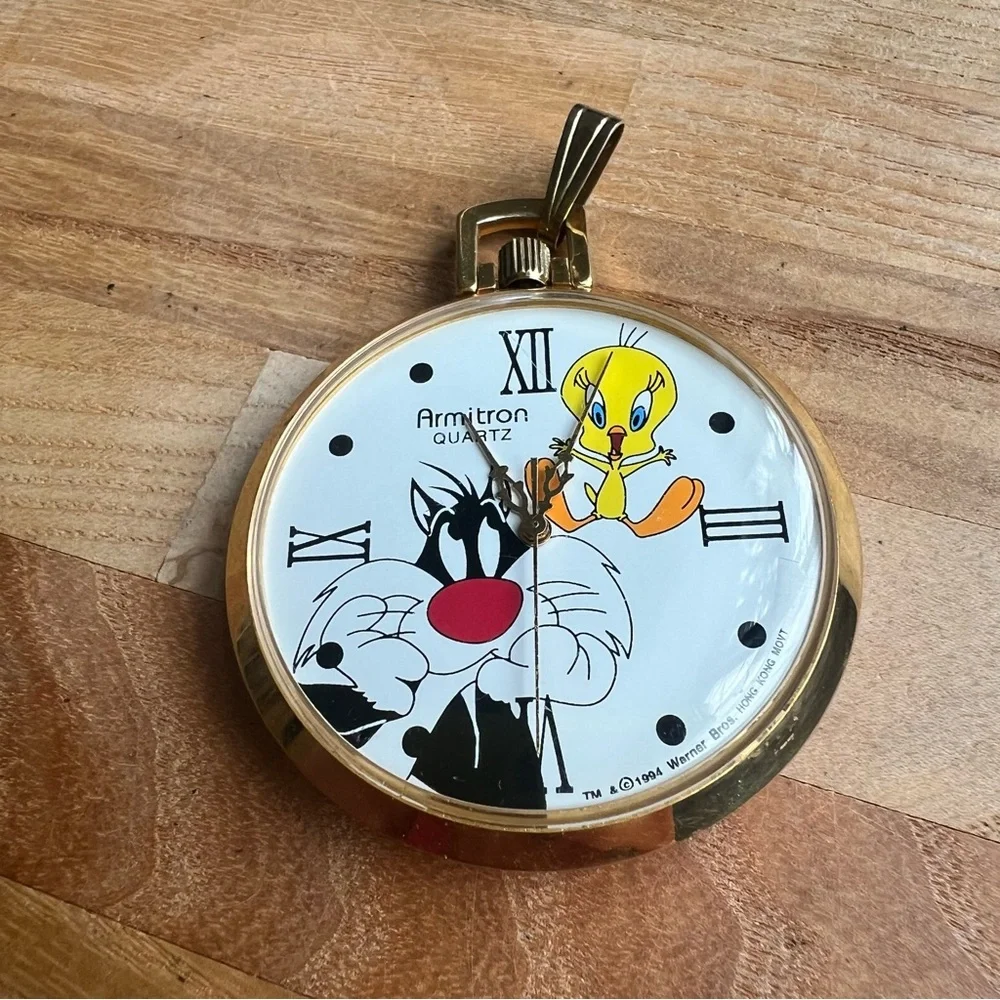 Vintage Armitron Looney Tunes Sylvester and tweety pocket watch NEW BATTERY